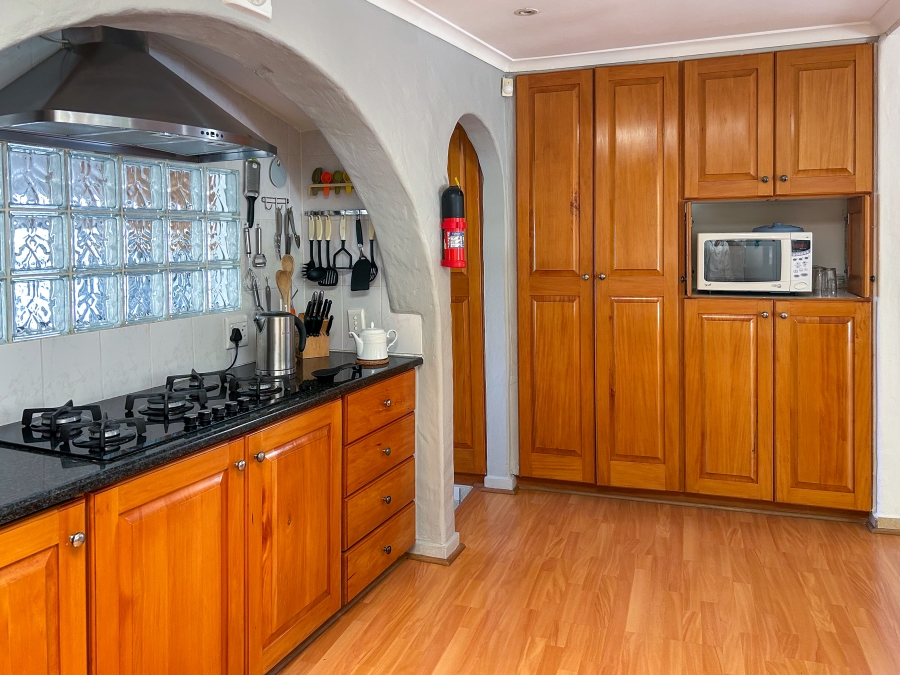 5 Bedroom Property for Sale in Heuwelkruin Western Cape